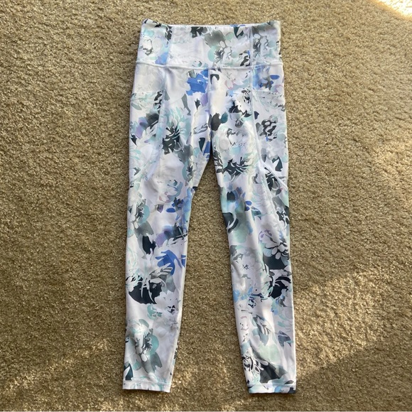Athleta White Floral Multicolor Print with Pockets crop active workout leggings - Picture 3 of 7